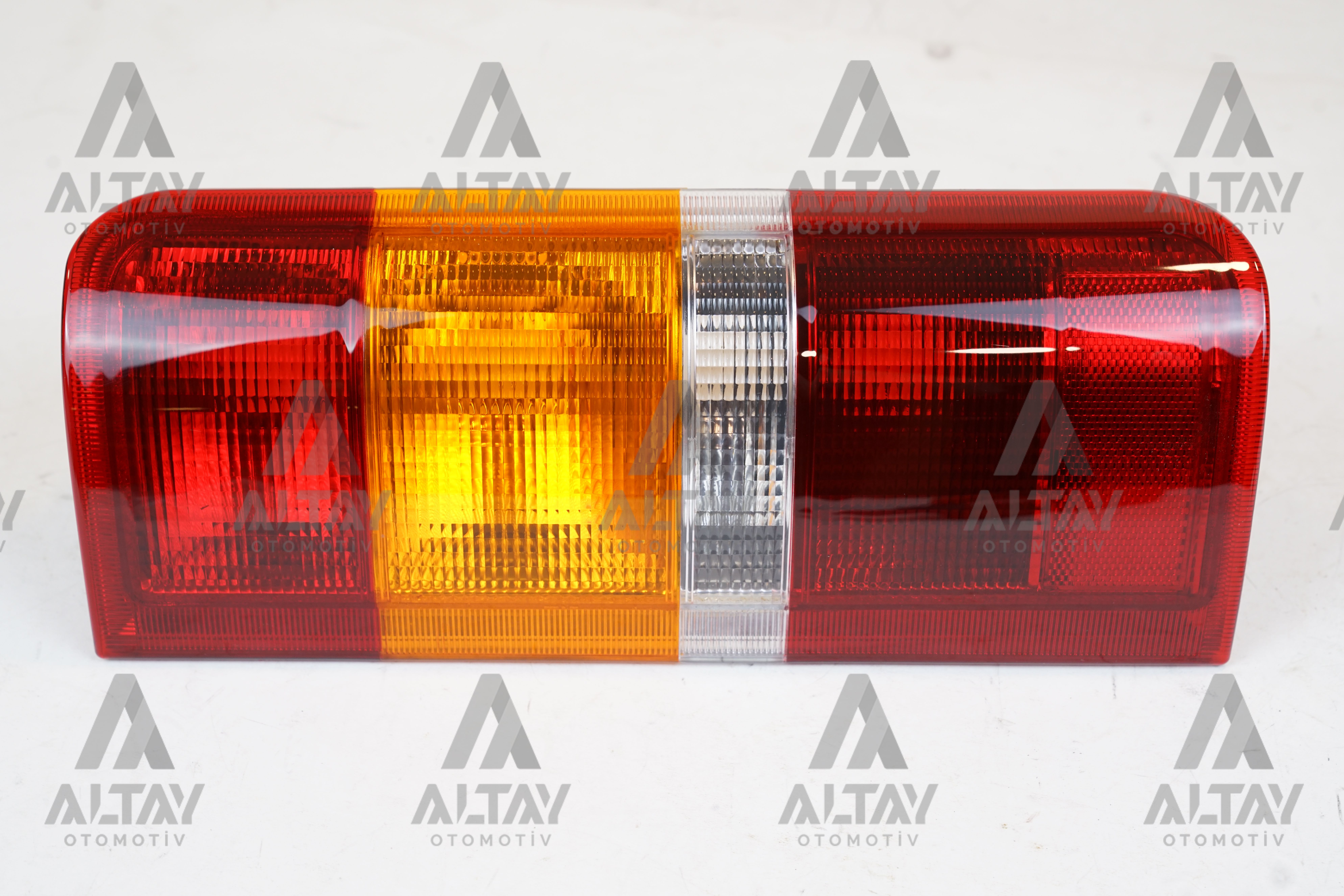 Ford Transit Sağ Aydınlatma 1992-2000 Stop Lambası Transıt T OEM 1072423 Ford Transit Sağ Aydınlatma 1992-2000 Stop Lambası Transıt T OEM 1072423